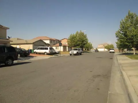 3623 Koufax Dr, Lancaster, CA 93535 photo 5