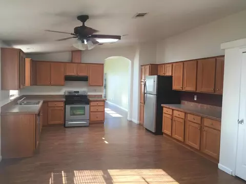 2329 Morningside Ave, Lancaster, CA 93535 photo 3
