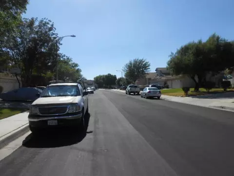 3253 Honeysuckle Ave, Palmdale, CA 93550 photo 2
