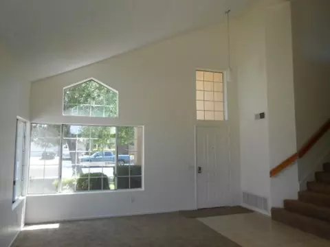 3253 Honeysuckle Ave, Palmdale, CA 93550 photo 5
