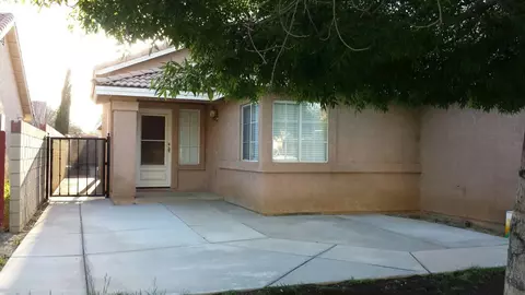 44125 Sunmist Ct, Lancaster, CA 93535 photo 1