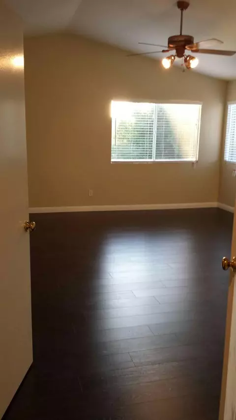 44125 Sunmist Ct, Lancaster, CA 93535 photo 8