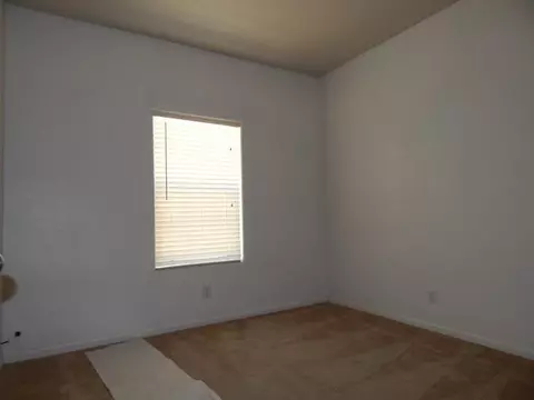 27401 Man O War Dr, Tehachapi, CA 93561 photo 11