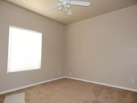 27401 Man O War Dr, Tehachapi, CA 93561 photo 12