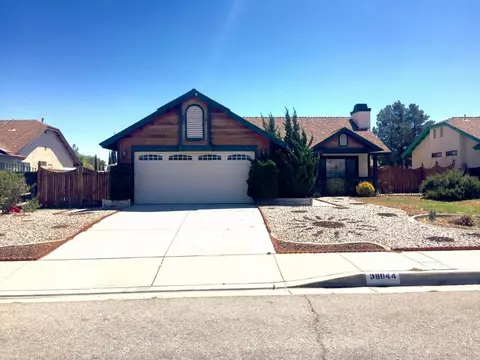 38044 Raintree Ln, Palmdale, CA 93552 photo 4