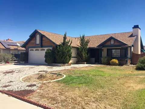 38044 Raintree Ln, Palmdale, CA 93552 photo 3