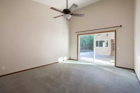 44056 Halcom Ave, Lancaster, CA 93536 photo 12