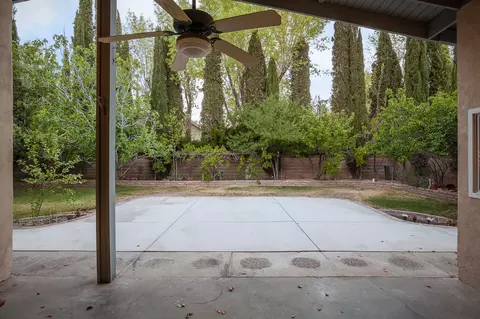 44056 Halcom Ave, Lancaster, CA 93536 photo 20