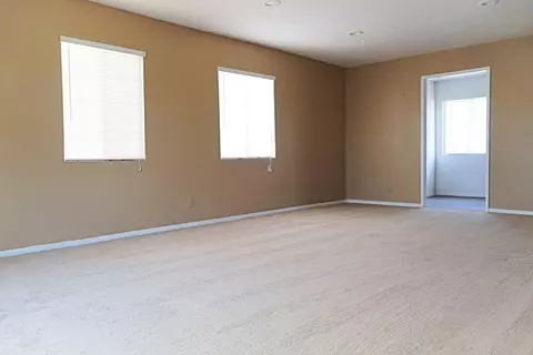 302 Ave J E, Lancaster, CA 93535 photo 2
