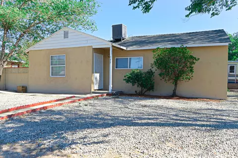 302 Ave J E, Lancaster, CA 93535 photo 5