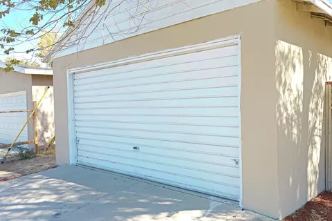 302 Ave J E, Lancaster, CA 93535 photo 24