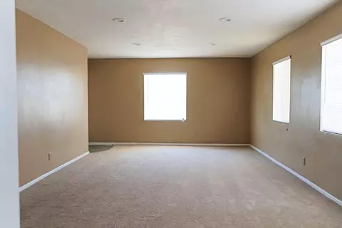 302 Ave J E, Lancaster, CA 93535 photo 8