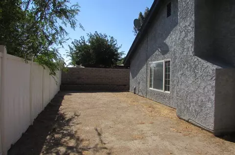 2625 Bottle Tree Dr, Palmdale, CA 93550 photo 30