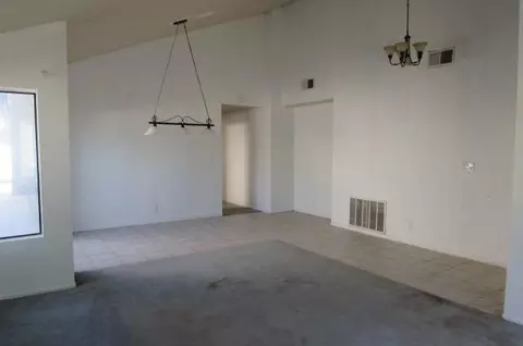 2625 Bottle Tree Dr, Palmdale, CA 93550 photo 12