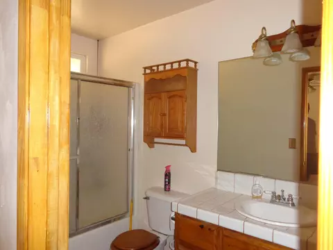22110 Buena Vista St, Tehachapi, CA 93561 photo 7