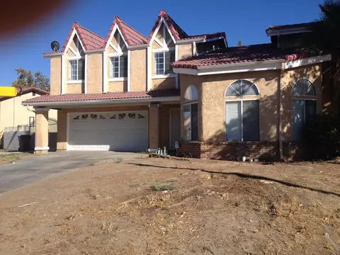 1648 Ave J 12 E, Lancaster, CA 93535 photo 2