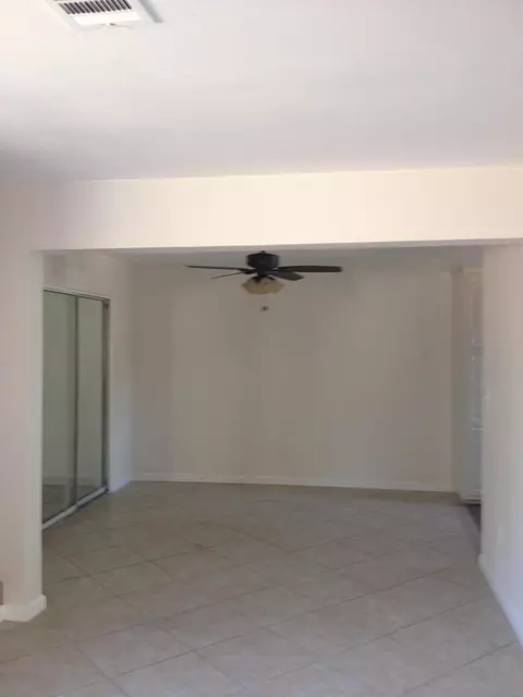 1648 Ave J 12 E, Lancaster, CA 93535 photo 9