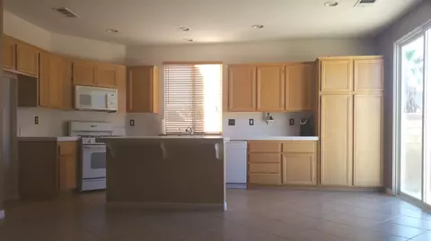 4134 Jade Ct, Lancaster, CA 93536 photo 13
