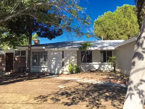 44937 5th St E, Lancaster, CA 93535 photo 1