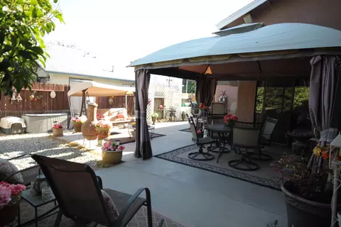 45852 York Pl, Lancaster, CA 93534 photo 8