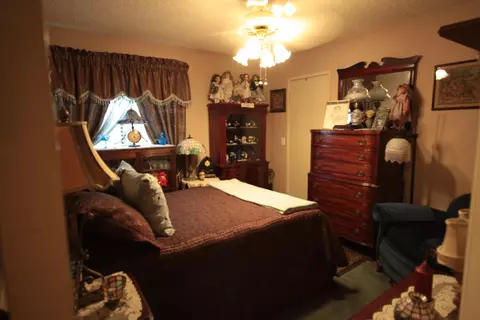 45852 York Pl, Lancaster, CA 93534 photo 5