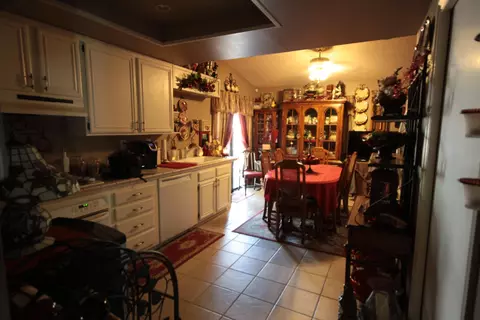 45852 York Pl, Lancaster, CA 93534 photo 3