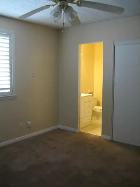 37534 4th St E, Palmdale, CA 93550 photo 32