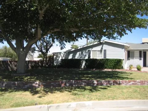 37534 4th St E, Palmdale, CA 93550 photo 8