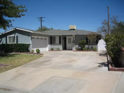 37534 4th St E, Palmdale, CA 93550 photo 3