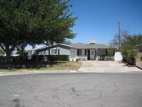 37534 4th St E, Palmdale, CA 93550 photo 2