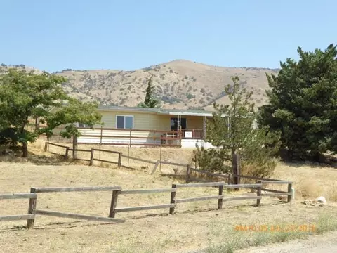 1195 Arabian Dr, Tehachapi, CA 93561 photo 1