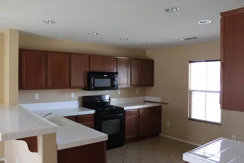 3046 Lingard St E, Lancaster, CA 93535 photo 7