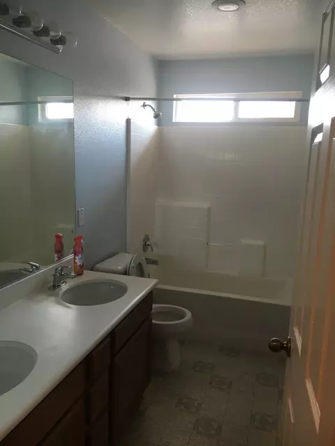 43424 Bale Ct, Lancaster, CA 93535 photo 13