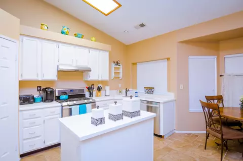 6331 Prairie Ct, Lancaster, CA 93536 photo 8