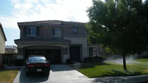42152 Ash Ct, Lancaster, CA 93536 photo 2