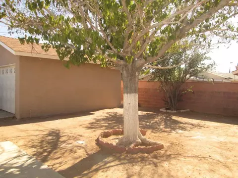 38451 31st St E, Palmdale, CA 93550 photo 34