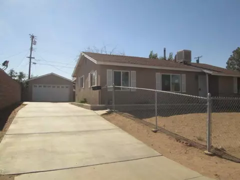 38451 31st St E, Palmdale, CA 93550 photo 3