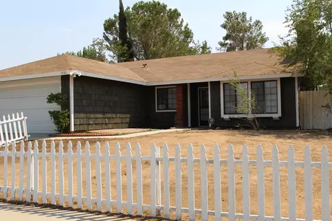 1820 Avenue R2 E, Palmdale, CA 93550 photo 2