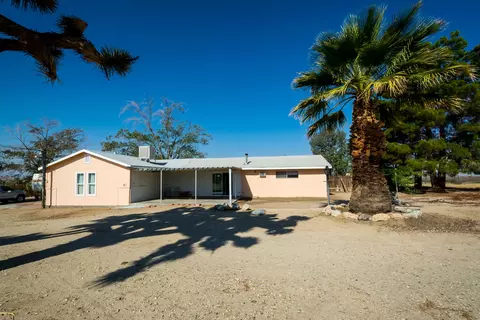 16560 Avenue J E, Lancaster, CA 93535 photo 1