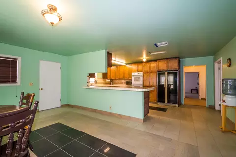16560 Avenue J E, Lancaster, CA 93535 photo 10