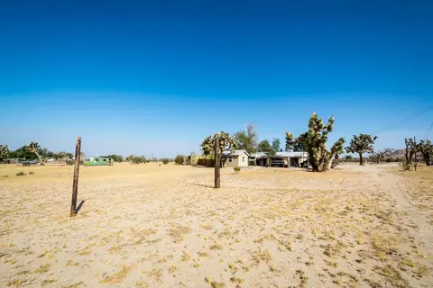 16560 Avenue J E, Lancaster, CA 93535 photo 30