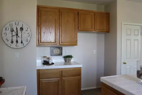 4545 Jade Ct, Lancaster, CA 93536 photo 13
