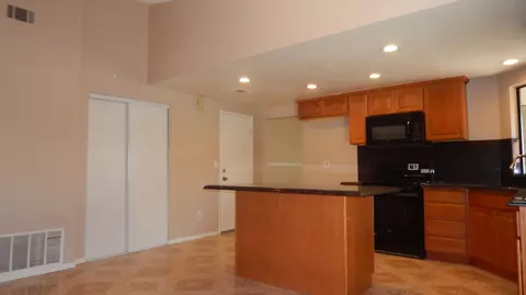 3610 Avocado Ln, Palmdale, CA 93550 photo 14
