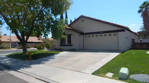 3610 Avocado Ln, Palmdale, CA 93550 photo 3