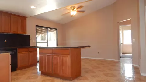 3610 Avocado Ln, Palmdale, CA 93550 photo 8