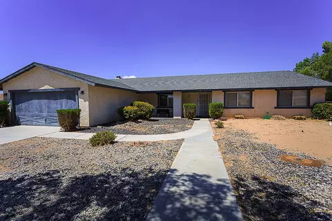 21350 Standing Rock Ave, Apple Valley, CA 92307 photo 1