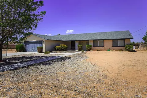 21350 Standing Rock Ave, Apple Valley, CA 92307 photo 4