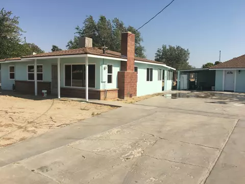 3210 Avenue H8 E, Lancaster, CA 93535 photo 2