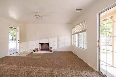 44130 Gadsden Ave, Lancaster, CA 93534 photo 3