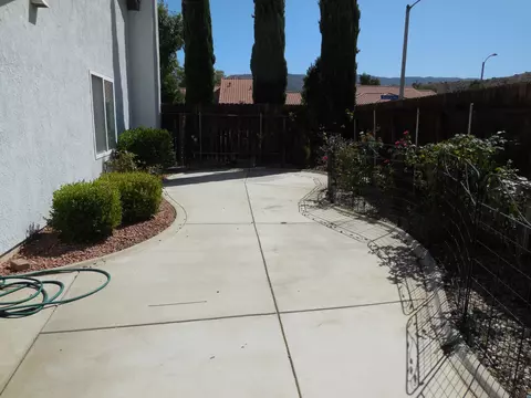 447 Alamosa Ave, Palmdale, CA 93551 photo 16